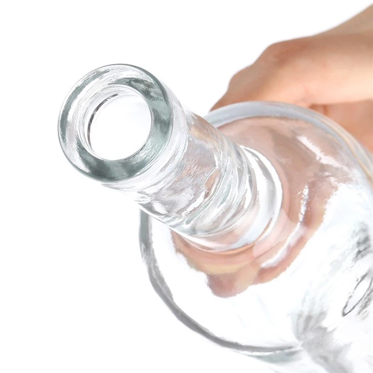700ml Vodka in Glass Bottle